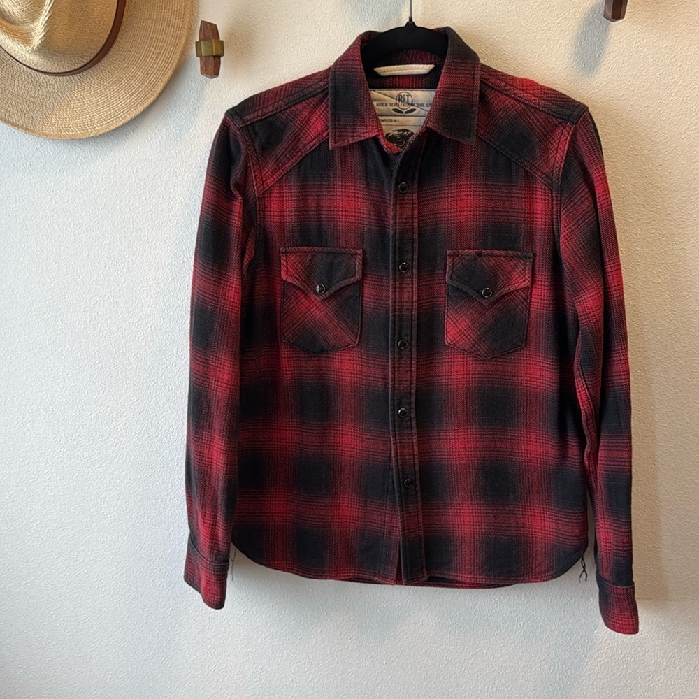 Rouge Territory field shirt. Heavy weight flannel, Pearl snap buttons.